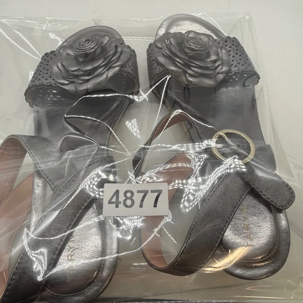 Taryn Rose Henriette Gunmetal Silver Leather Rosette Espadrille Wedge Sandals 7B